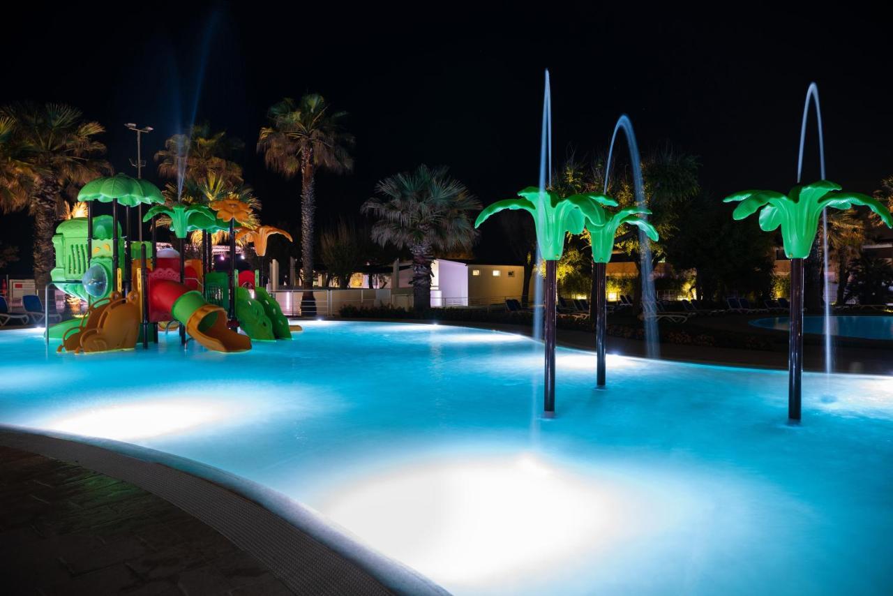 Holiday Family Village Порто-Сант'Эльпидио Экстерьер фото